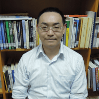 萬毓澤特聘教授